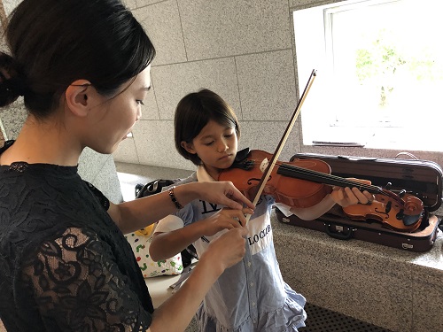 ヴァイオリン体験　1.jpg